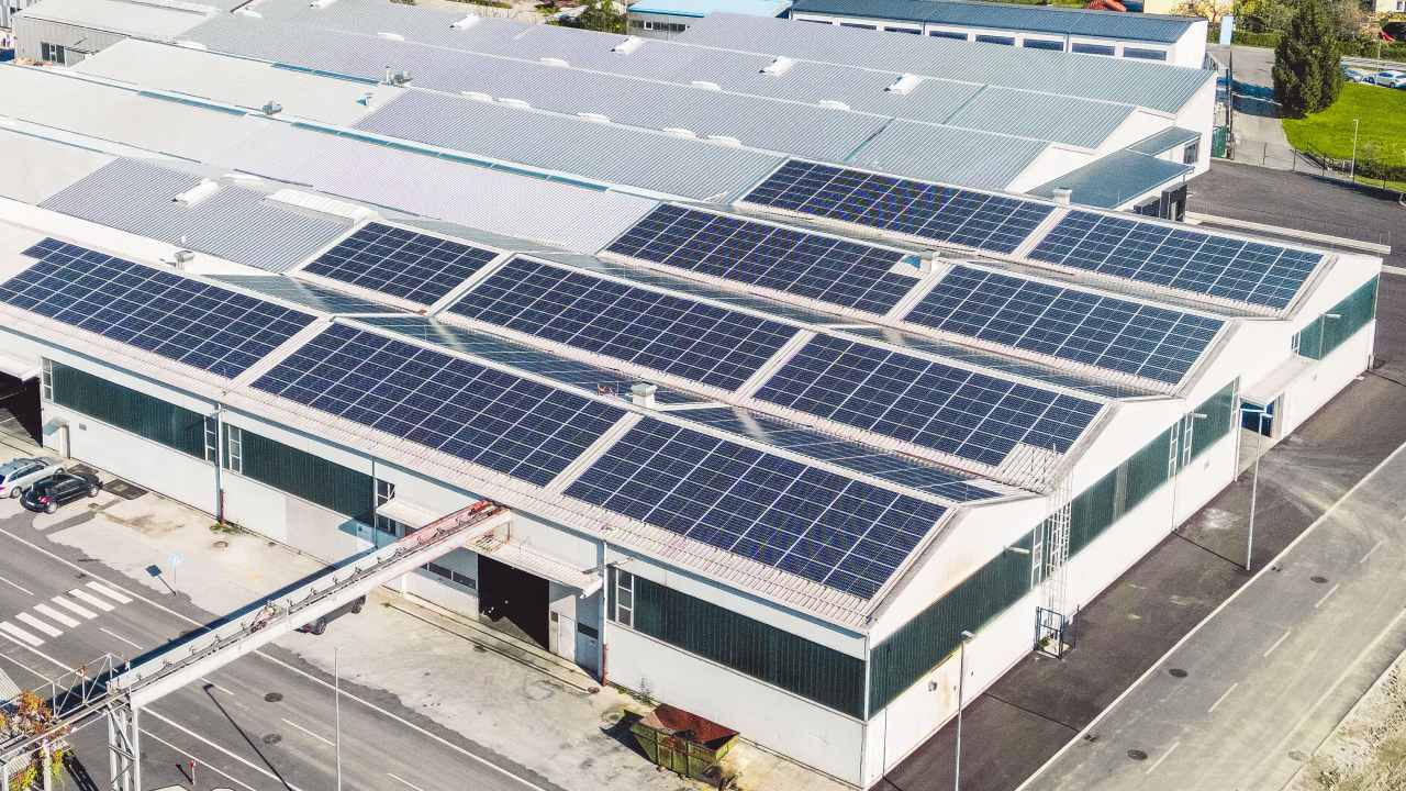 Como planejar a instalação de energia solar para empresas de médio porte - Infinity Automações e Energia Limpa